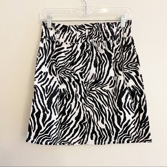 Bar III Zebra Mini Skirt Paperbag Ruffle High Waist Stretch Denim Women 4 - Picture 3 of 8